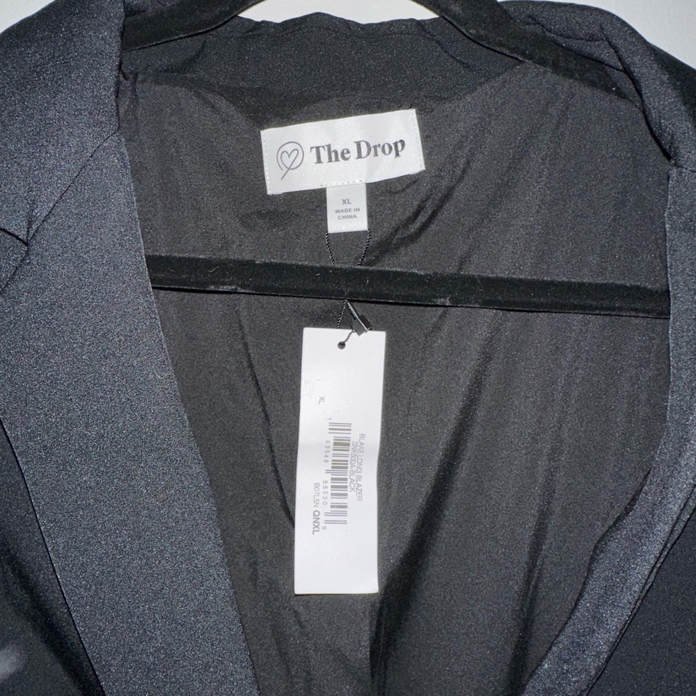 Women's Black Blazer - Picture 3 of 5